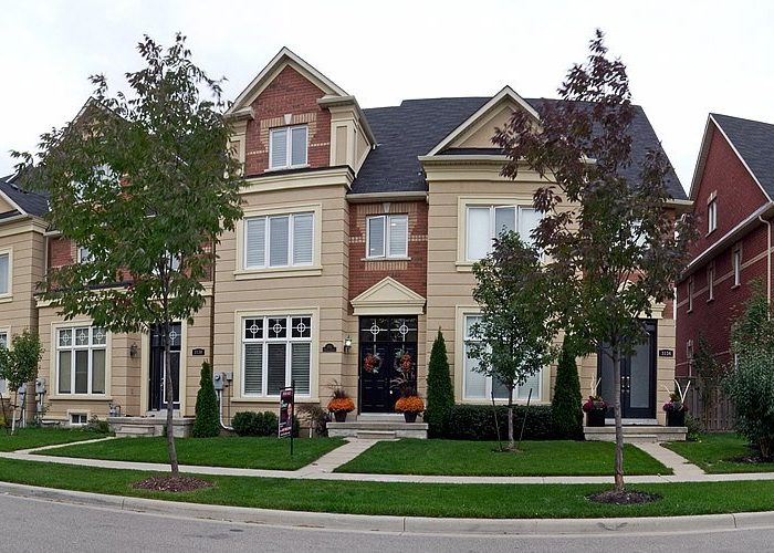 Do You Need Budget Town Houses In Mississauga?