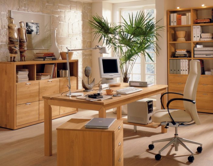 Making Your Office Workstation Ergonomic – The Cheapest Ways Possible