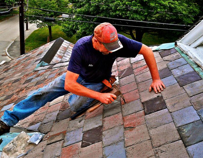 Call The Right Roofers To Repair Your Cracked Roofs